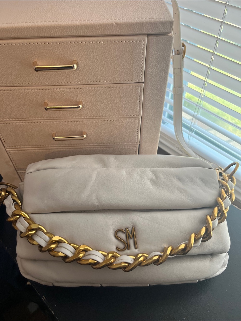 Steve Madden White Shoulder Bag with Gold Chain